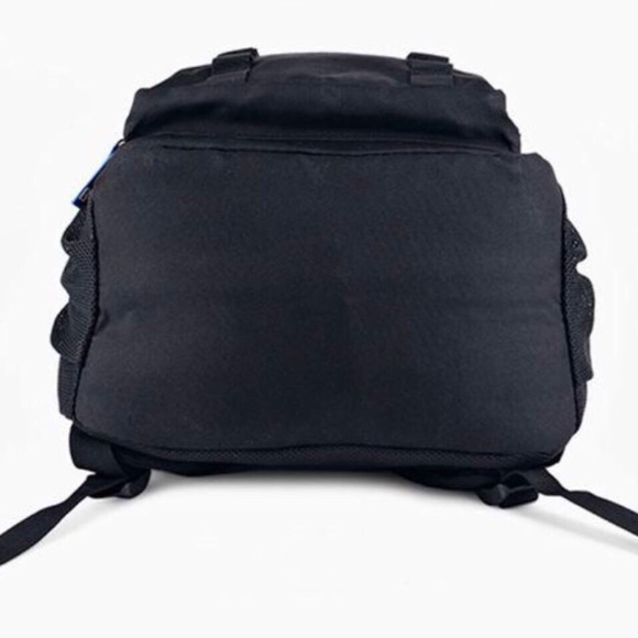 Backpack - Picture 5 of 8